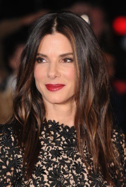 Sandra Bullock se pregateste de nunta